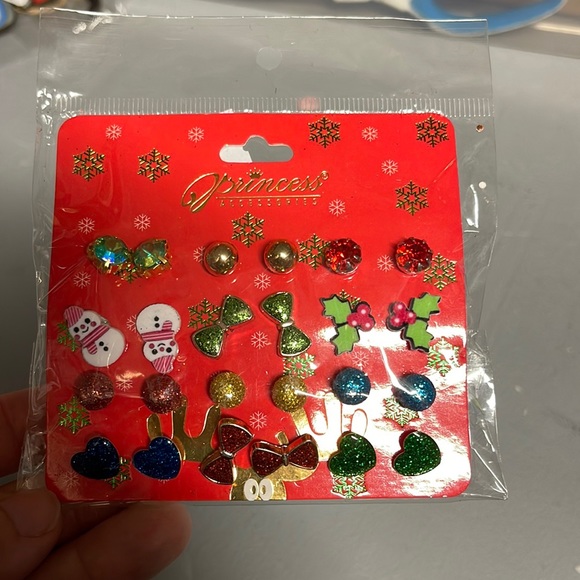 Source Unknown Jewelry - Christmas Earrings NWT